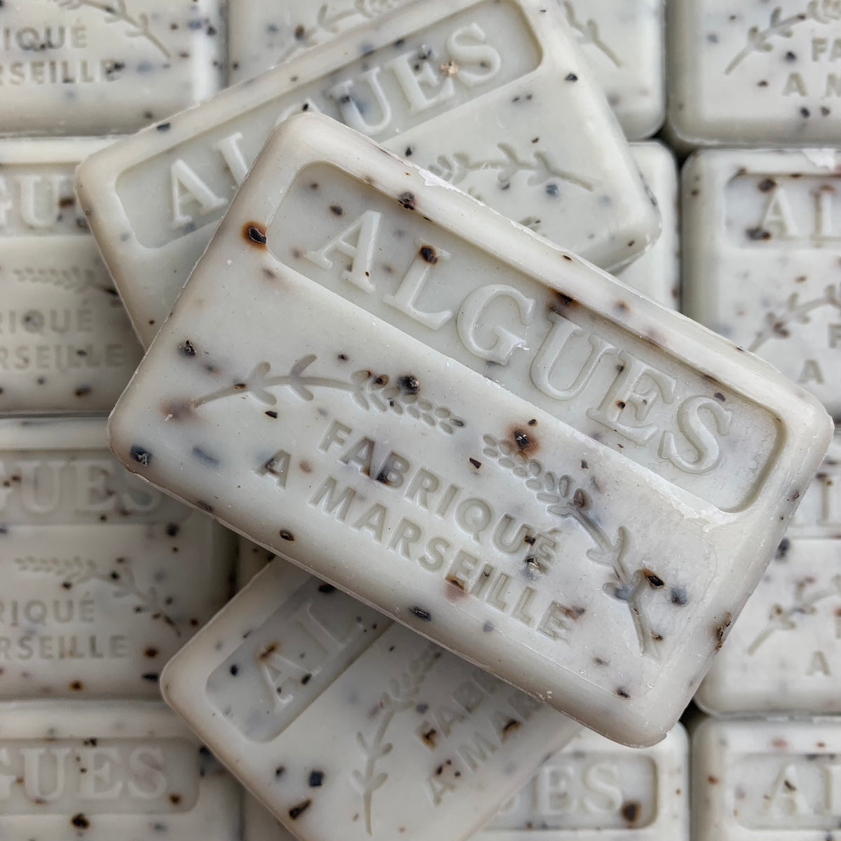 seaweed exfoliating french soap