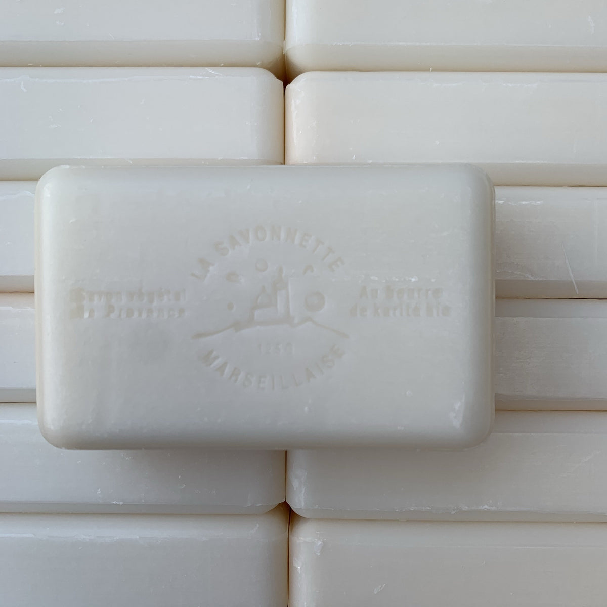 carnation classic french soap