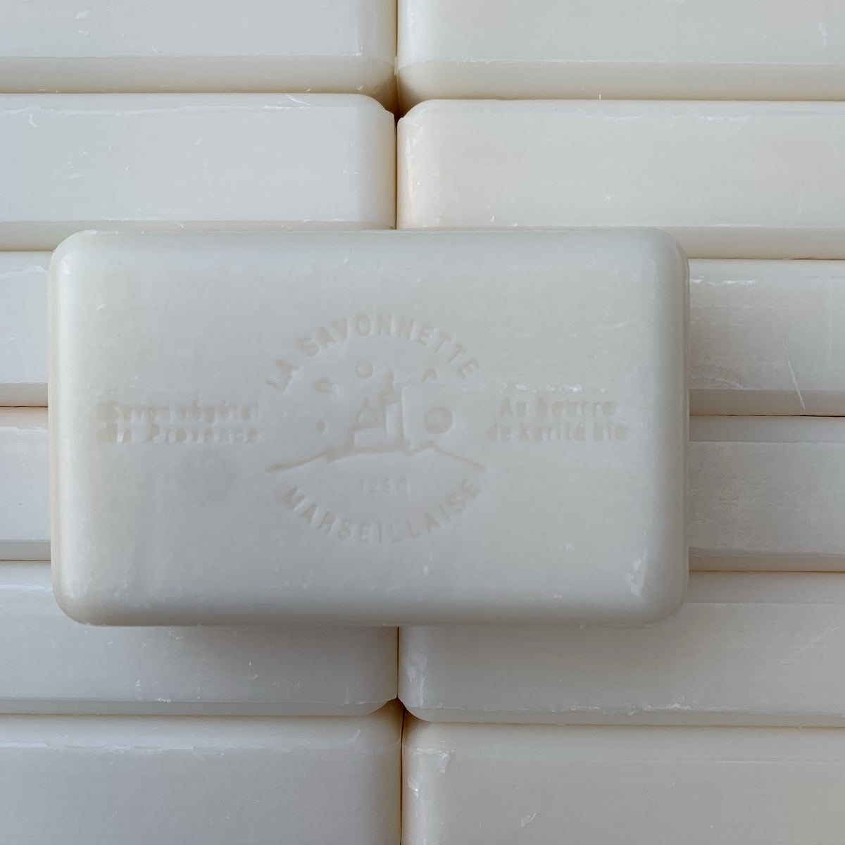 carnation classic french soap