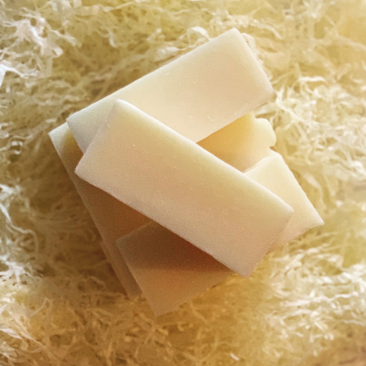 Savon Jura Artisan Organic Shampoo Bar with Tea Tree 85g