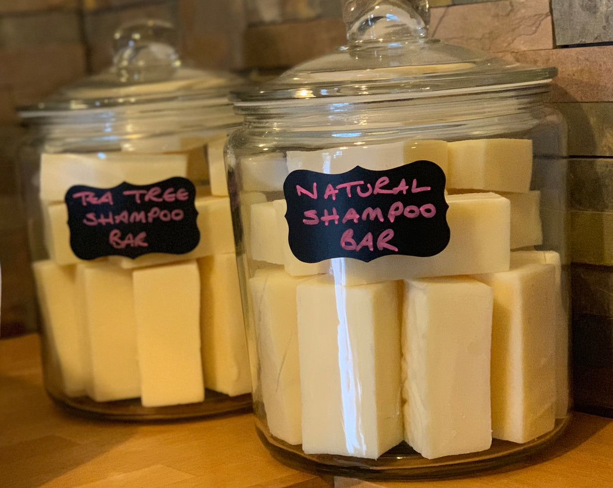 Savon Jura Artisan Organic Shampoo Bar with Tea Tree 85g