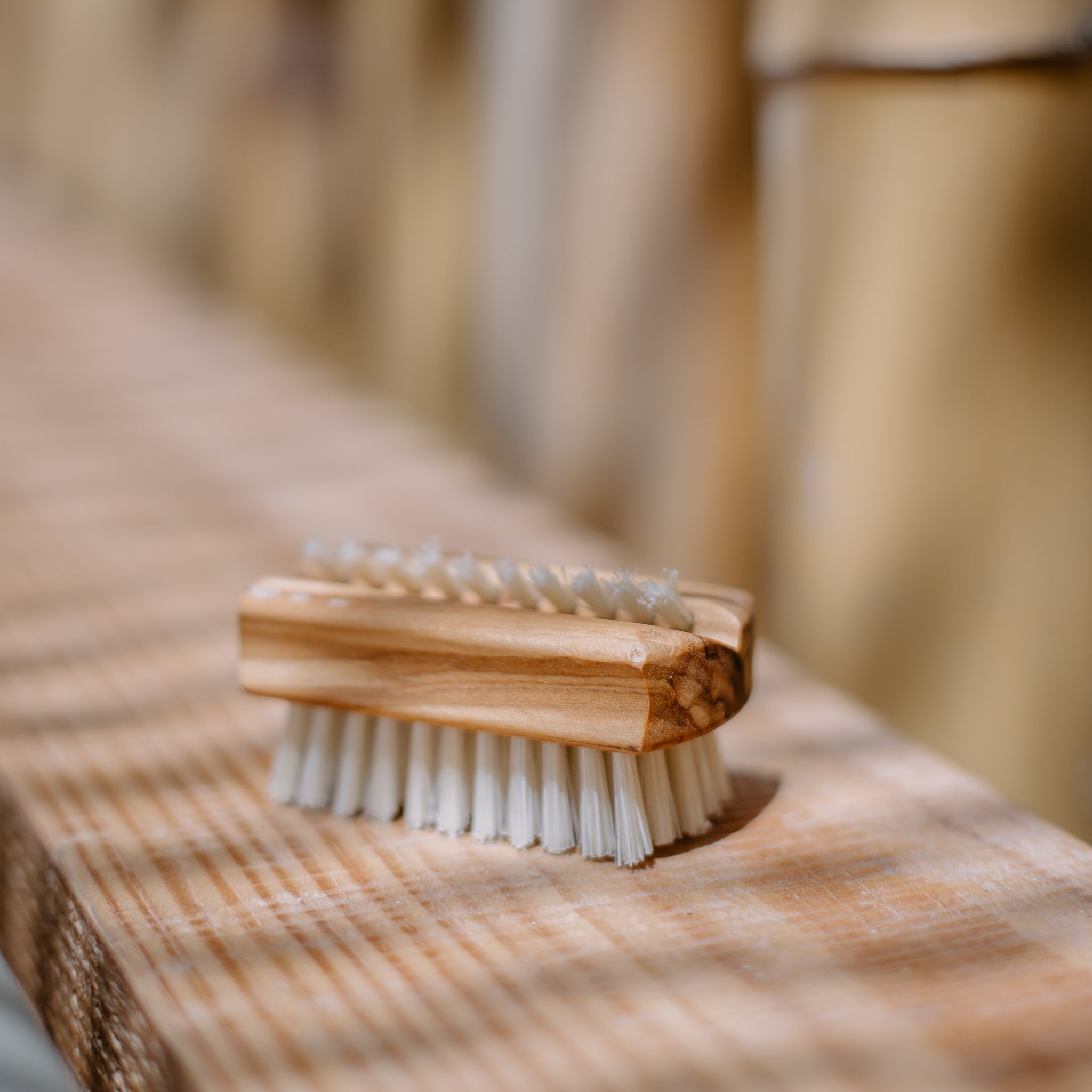 New Natural Bristle Wooden Wood Manicure Nail Cleaning Brush Scrubbing  Tools KE | eBay