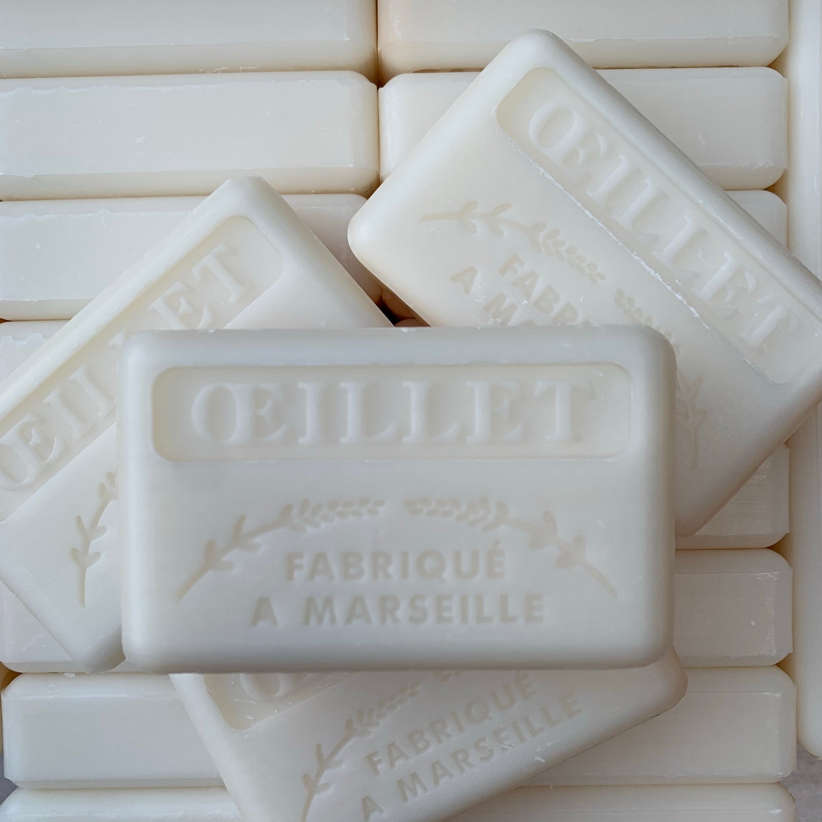 Carnation classic french soap