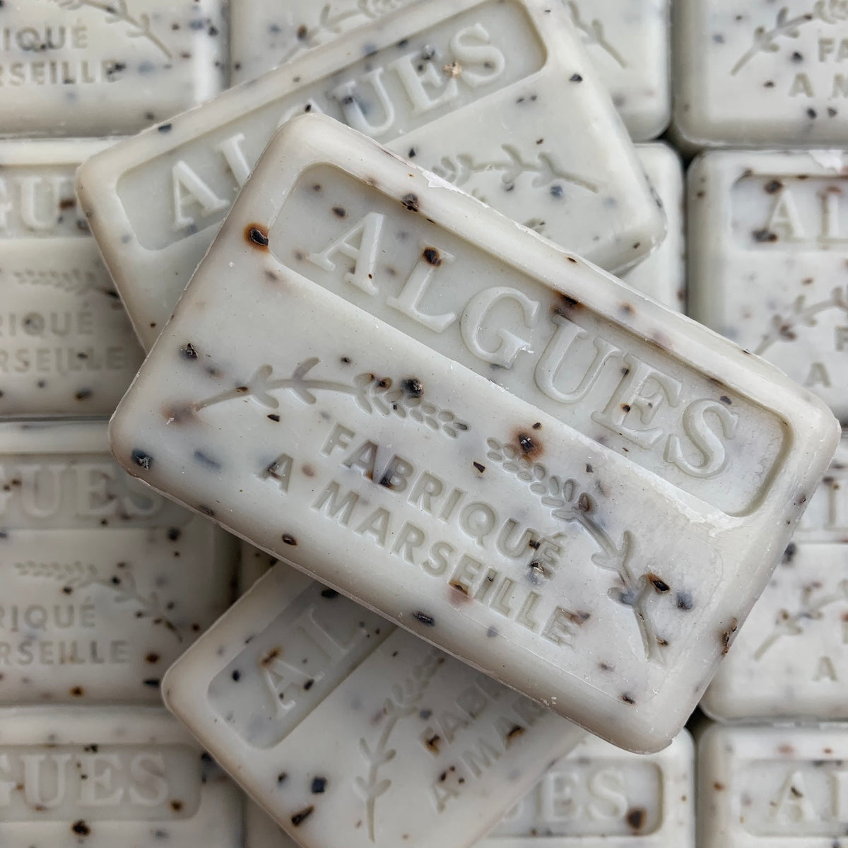 seaweed exfoliating french soap 